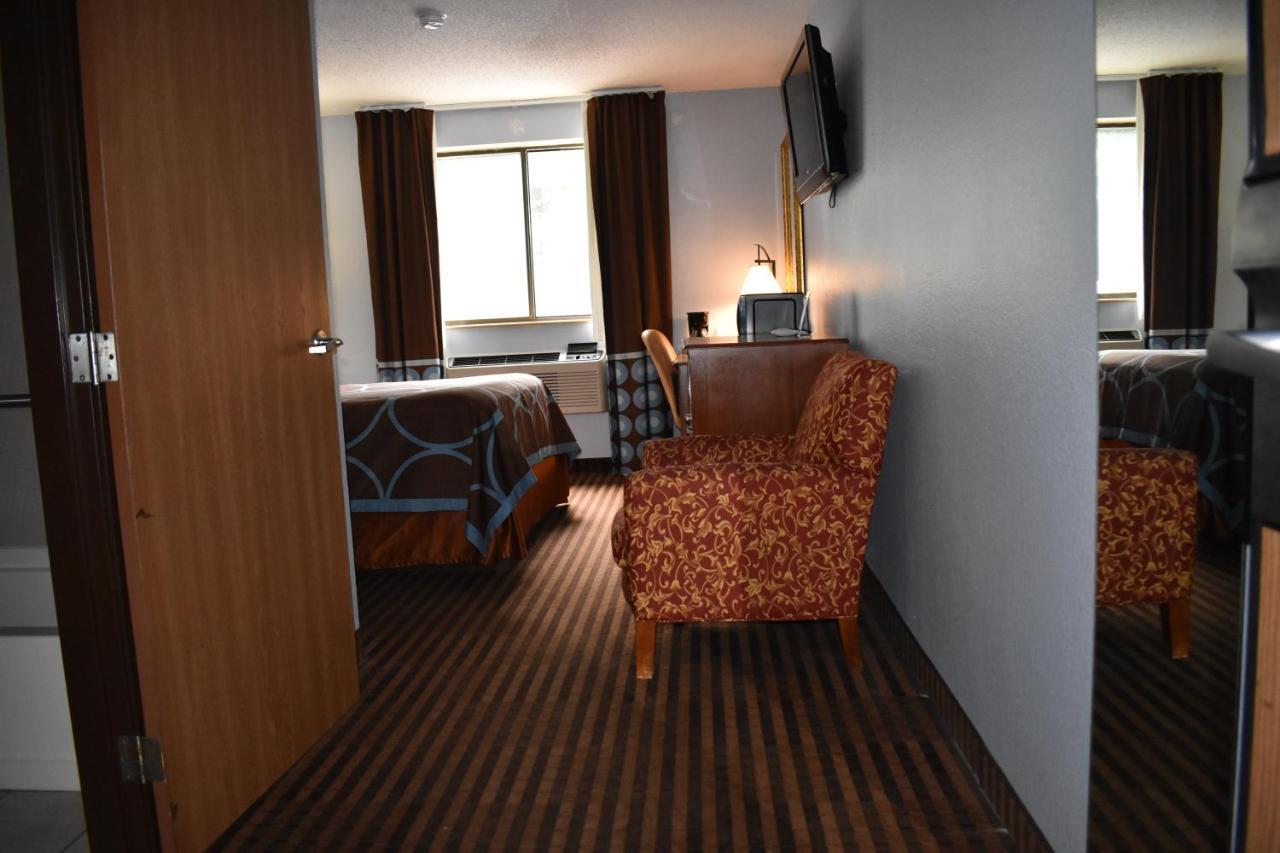 Super 8 By Wyndham La Vale/Cumberland Area Motel Exterior photo